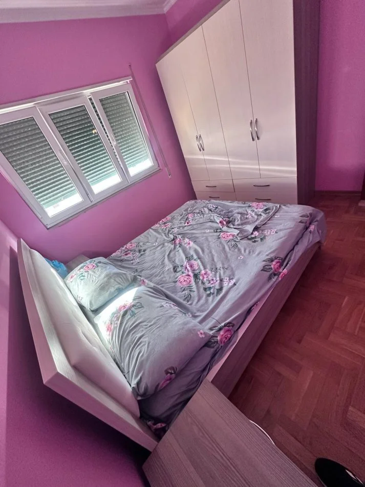 Durres, jepet me qera apartament 2+1+Aneks+Ballkon Kati 6, 90 m² 450 € (Vollga)