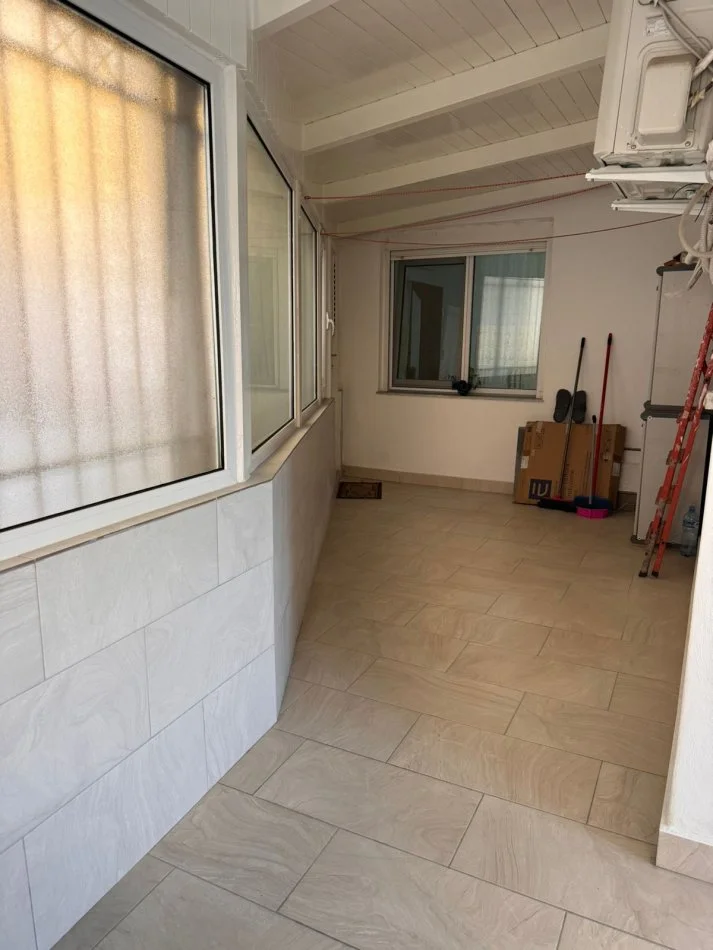 Durres, shitet apartament 1+1+Aneks+Ballkon Kati 3, 95 m² 105.000 € (Markata, Durres)