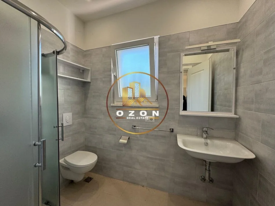 Vile për Shitje në Lunder, pranë Colombo 2, Zona e TEG-ut!