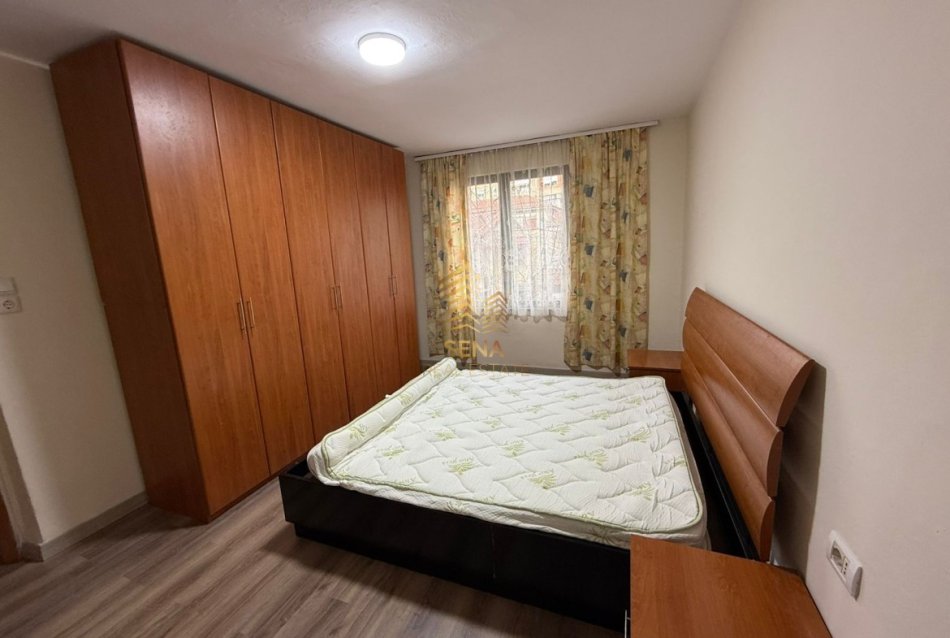 Tirane, jepet me qera apartament 1+1+Ballkon Kati 2, 85 m² 500 € (Rruga Mine Peza)
