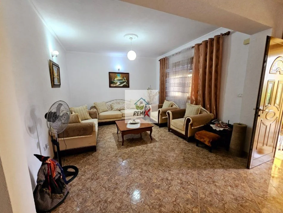 Durres, shitet Vile 3 Katshe Kati 5, 500 m² 400.000 € 