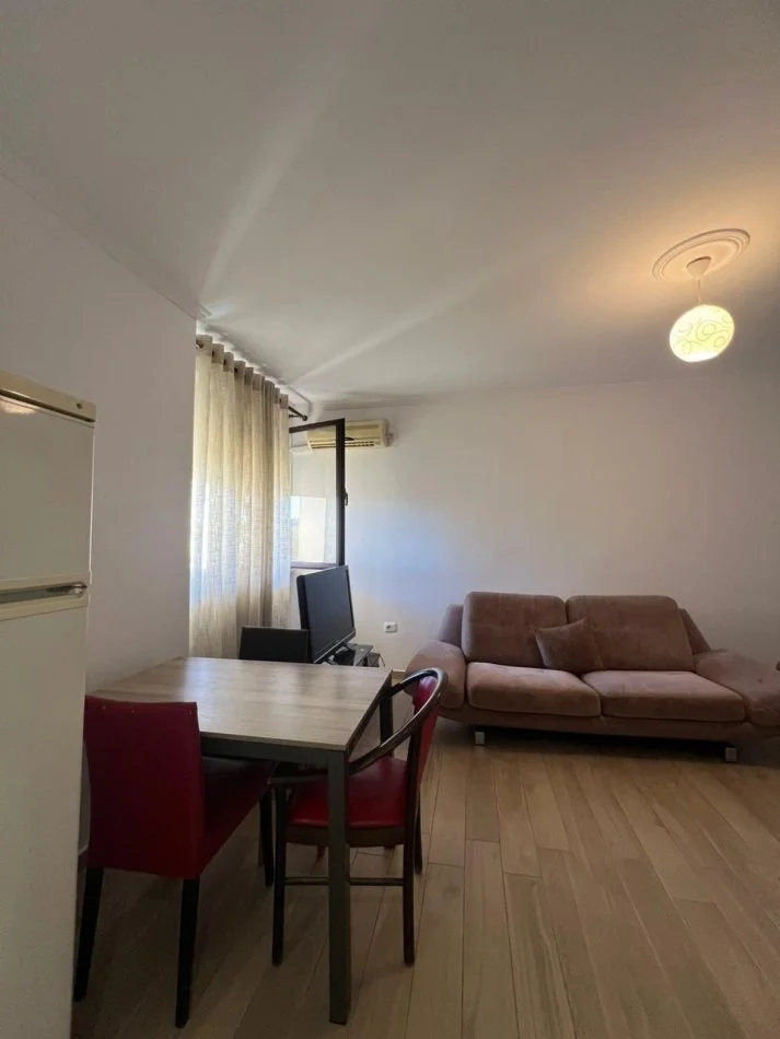 Tirane, jepet me qera apartament 2+1 Kati 6, 64 m² 600 € (Don Bosko)