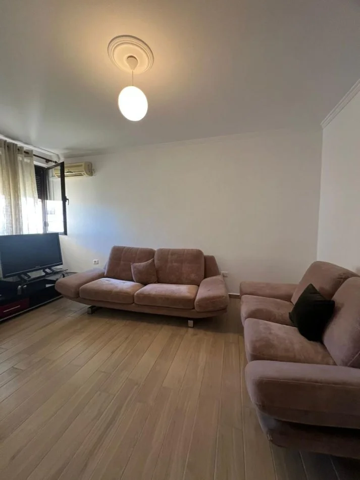 Tirane, jepet me qera apartament 2+1 Kati 6, 64 m² 600 € (Don Bosko)