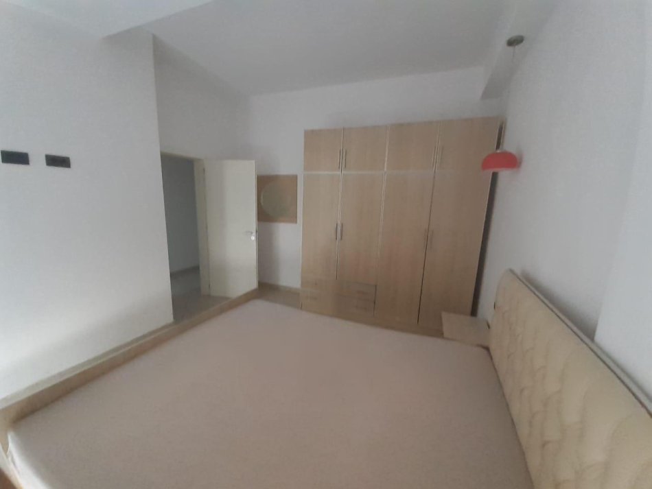 Tirane, shitet 1+1 Kati 1, 71 m² 80.000 € (fresk)