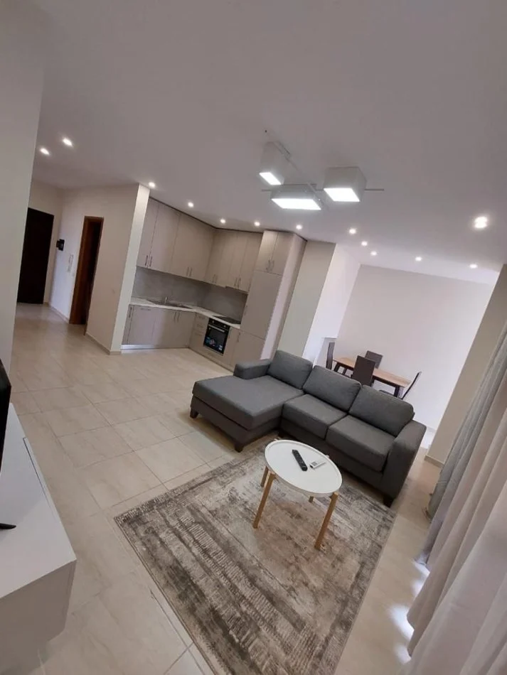 Durres, shitet apartament 2+1+Aneks+Ballkon Kati 3, 105 m² 150.000 € (Muzeumi)