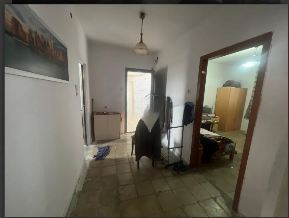 Durres, shitet apartament 2+1+Aneks Kati 4, 75 m² 85.000 € (Valapark)