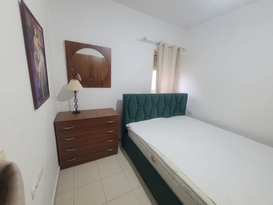 Tirane, jepet me qera 1+1+Aneks+Ballkon Kati 7, 50 m² 430 € (Fusha e Aviacionit)