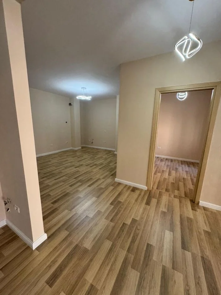 Tirane, Shitet Apartament 2+1+bllk-Astir, prane Viles L-115.000€