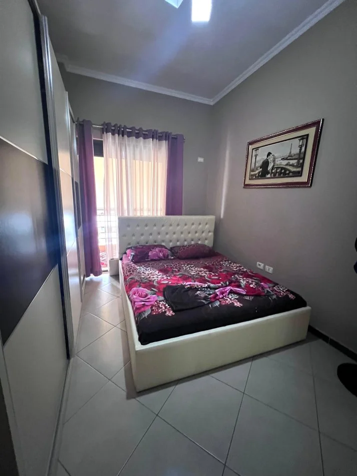 Tirane, shitet apartament 2+1 Kati 8, 145.000 € (Astir, prane Bar Artistit)