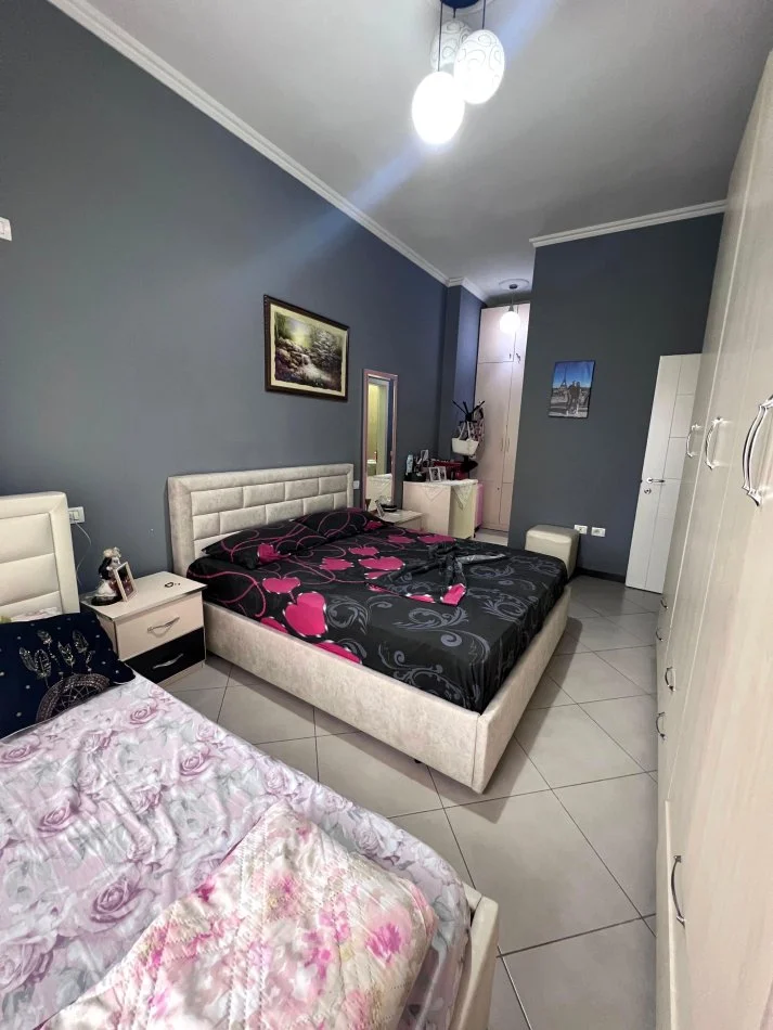 Tirane, shitet apartament 2+1 Kati 8, 145.000 € (Astir, prane Bar Artistit)