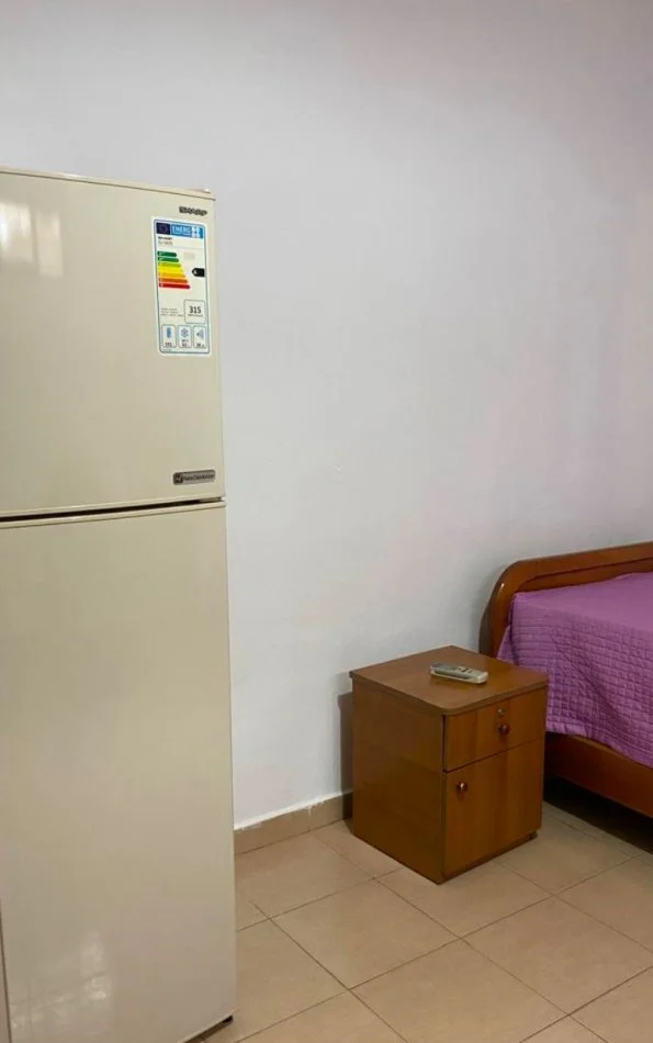Tirane, jepet me qera garsonier 1+1 Kati 1, 30 m² 350 € (myslym shyri)