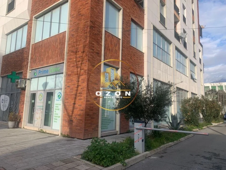 Ambient Biznesi për Qira tek Rruga Bardhyl, pranë QSUT!