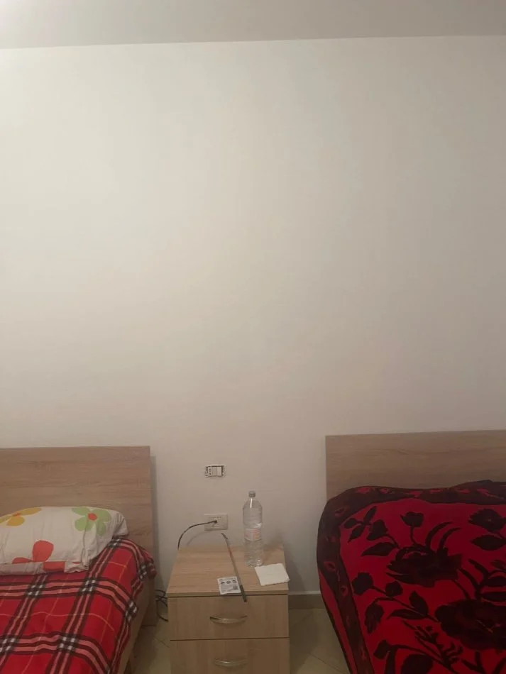 Tirane, jepet me qera apartament 2+1+Ballkon Kati 2, 98 m² 500 € (Bill Klinton)