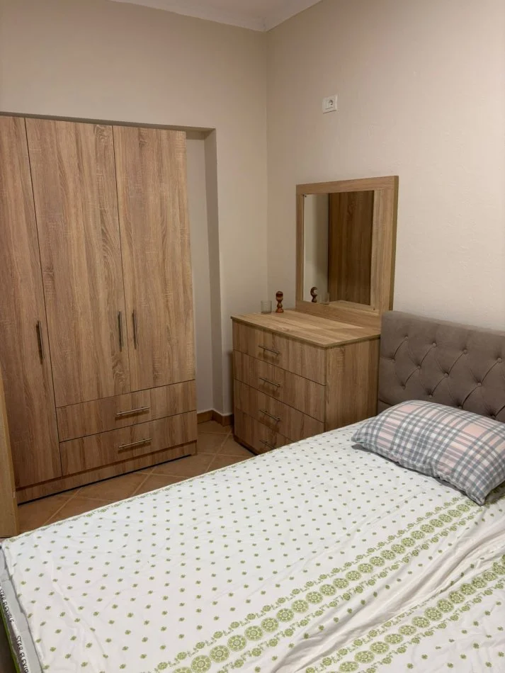 Apartament 1+1 me qira ne Fresk 350 Euro