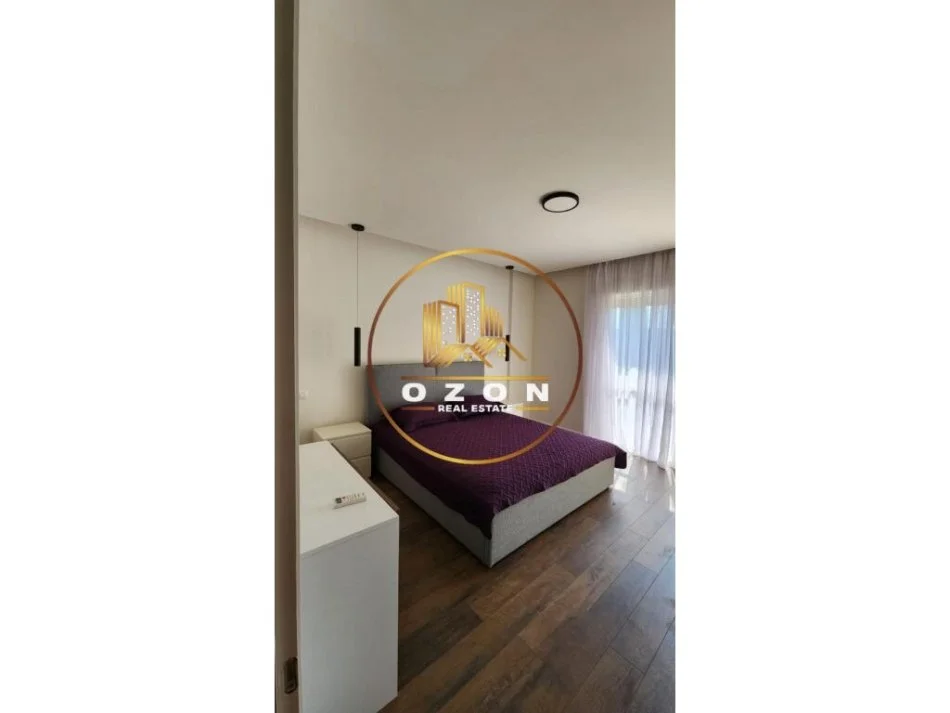 Apartament 3+1+2 për Qira në Rrugën Elbasanit!
