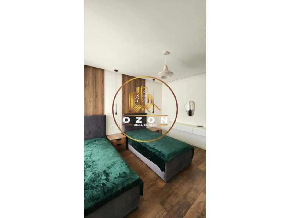 Apartament 3+1+2 për Qira në Rrugën Elbasanit!