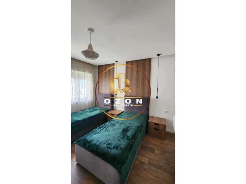 Apartament 3+1+2 për Qira në Rrugën Elbasanit!