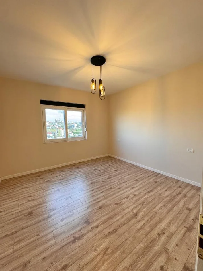 Durres, shitet apartament 1+1+Aneks+Ballkon Kati 7, 70 m² 75.000 € (Plazh)