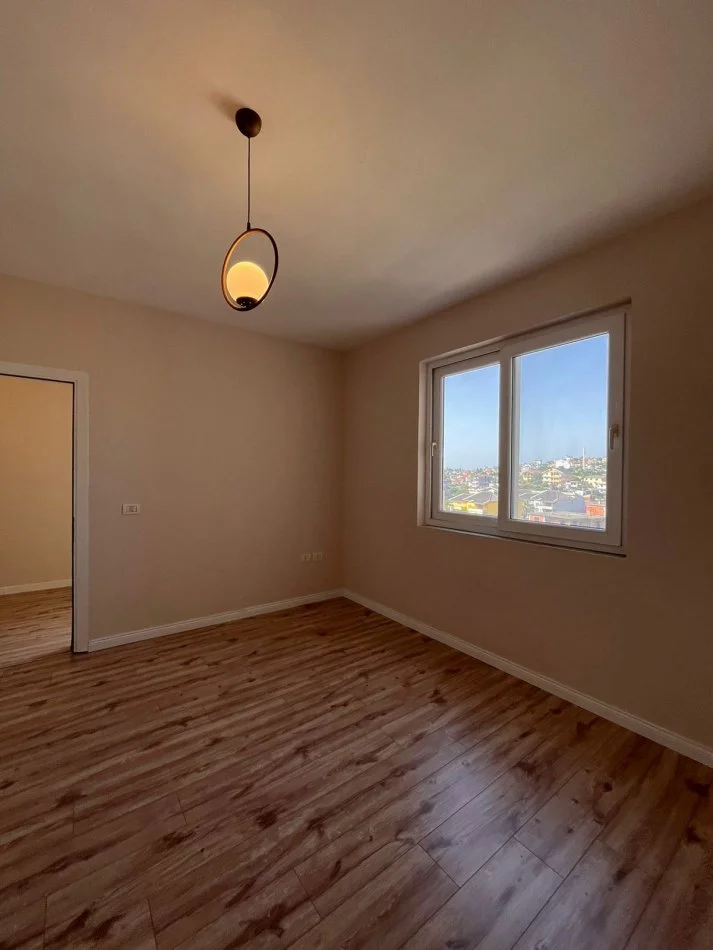 Durres, shitet apartament 1+1+Aneks+Ballkon Kati 4, 70 m² 75.000 € (Plazh)