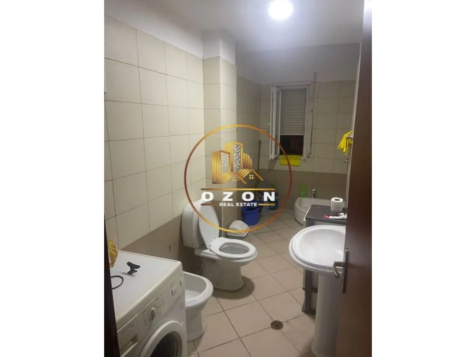 Apartament per Qira 2+1, Komuna Parisit Tirane!