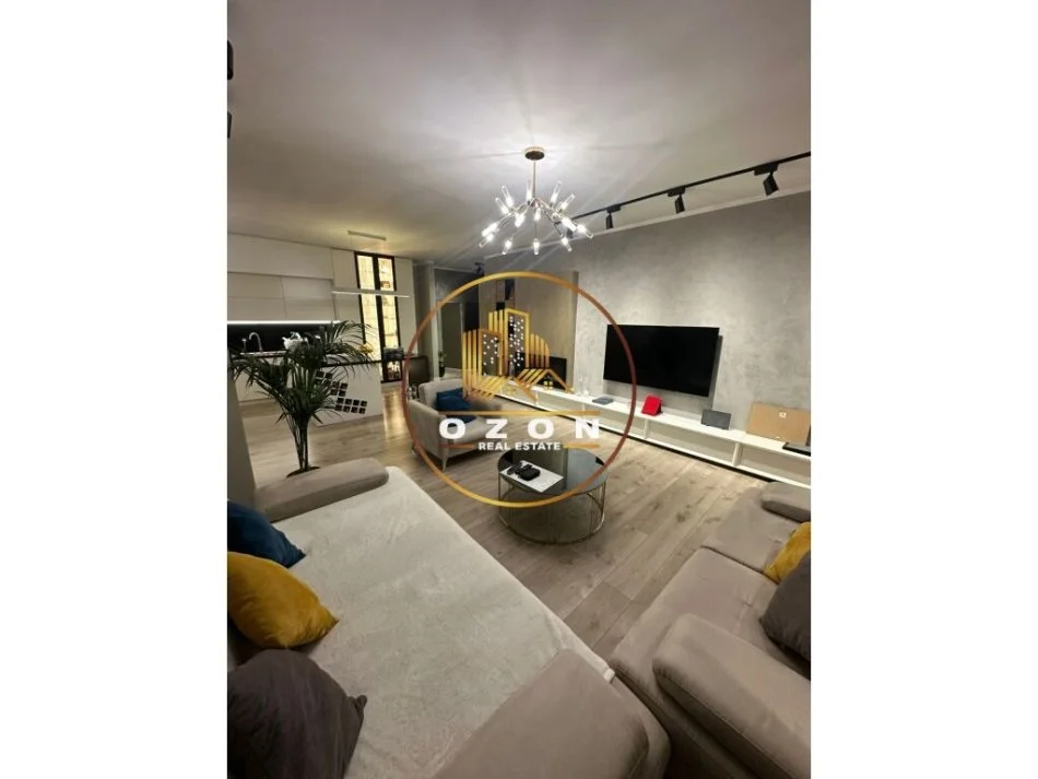 Apartament 3+1+2 për shitje tek Kodra e Diellit (Eleonora) !