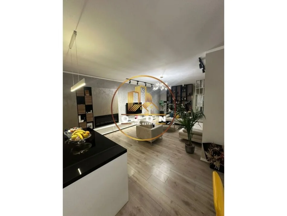 Apartament 3+1+2 për shitje tek Kodra e Diellit (Eleonora) !