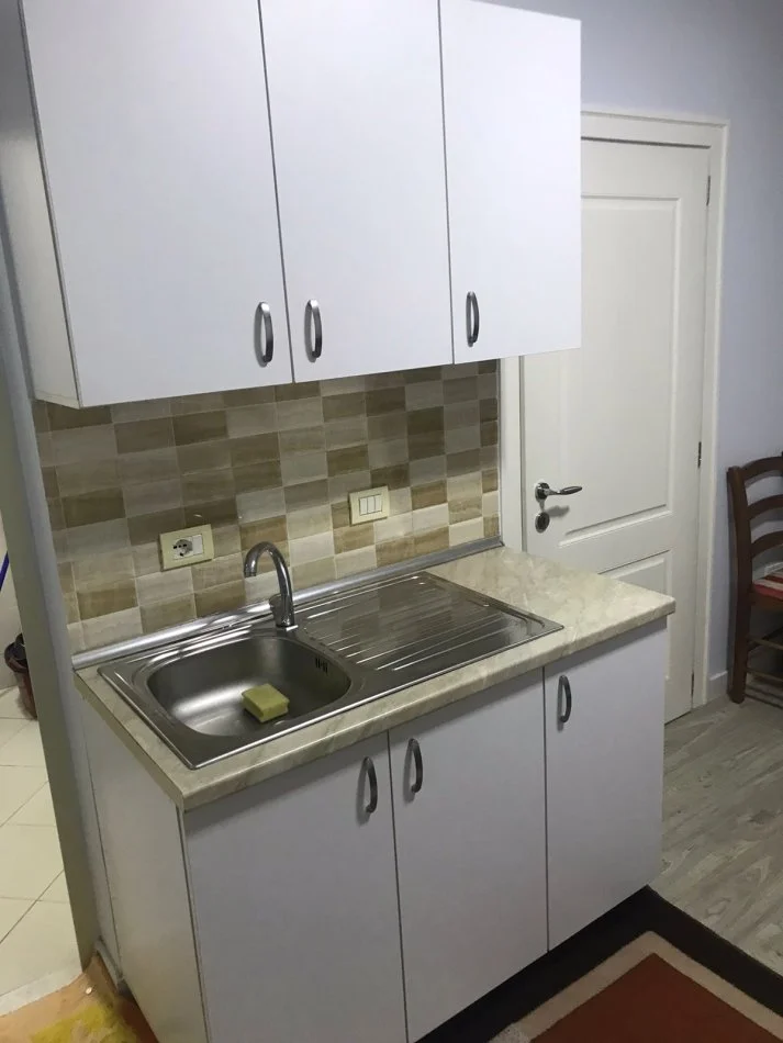 Tirane, Garsoniere me qira, Kati 3, 30 m² 25.000 Leke, Ish Fusha e Aviacionit