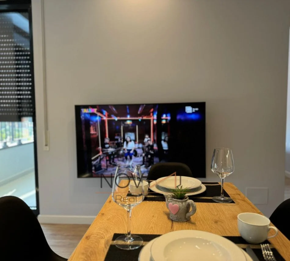 Tirane, jepet me qera apartament 1+1 Kati 6, 60 m² 600 €