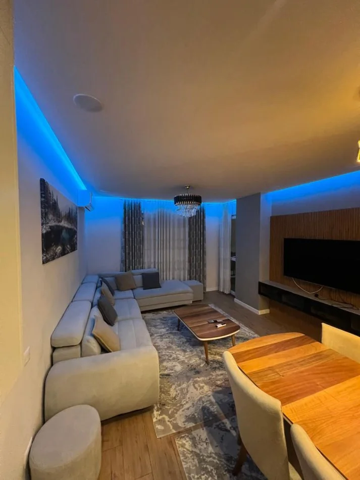 Tirane, jepet me qera apartament 2+1 Kati 3, 110 m² 600 € (5 maji)