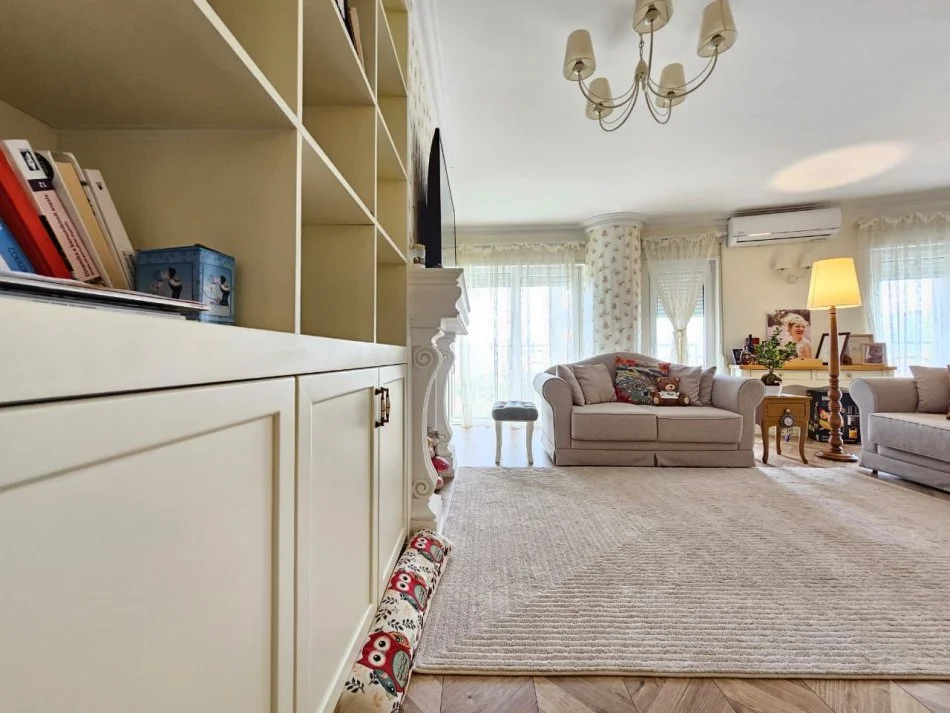 Tirane, jepet me qera apartament 2+1 Kati 4, 126 m² 999 € (Kodra e Diellit 2)