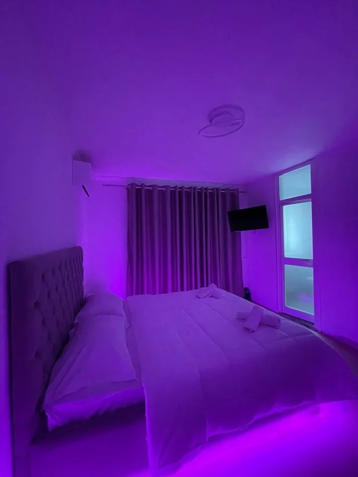 Tirane, jepet me qera vetem 1 dhome 1+1 Kati 0, 30 m² 25 € (Rruga Manastirliu)