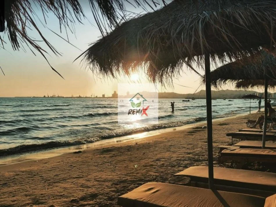 Shkembi Kavajes, shitet toke , 3.400 m² 272.000 € 