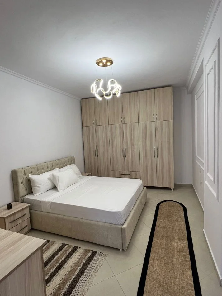 Tirane, shes apartament 2+1+Ballkon Kati 7, 98 m² 138.000 € (rruga Sokrat Miho Astir)