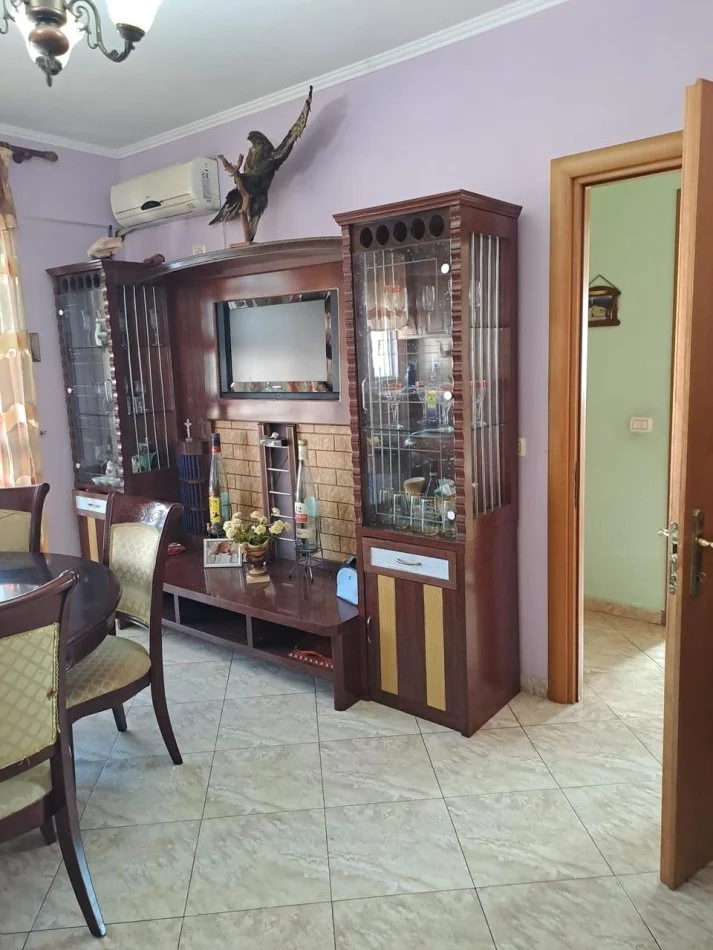 Durres, shitet apartament 2+1+Aneks+Ballkon Kati 5, 84 m² 130.000 € (Rruga Pavaresia)