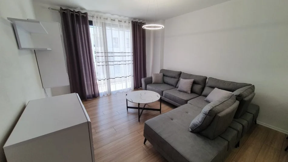 Tirane, jepet me qera apartament 2+1 Kati 7, 90 m² 650 € (Kompleksi Zirkon)