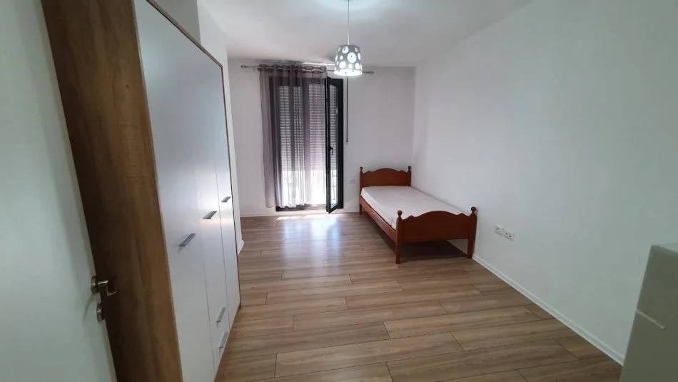 Tirane, jepet me qera apartament 2+1 Kati 7, 90 m² 650 € (Kompleksi Zirkon)