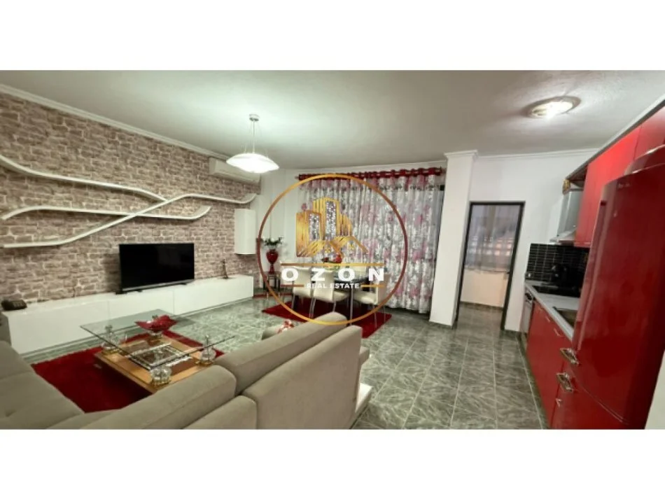 APARTAMENT PER QIRA 2+1+2 TEK 21 DHJETORI!