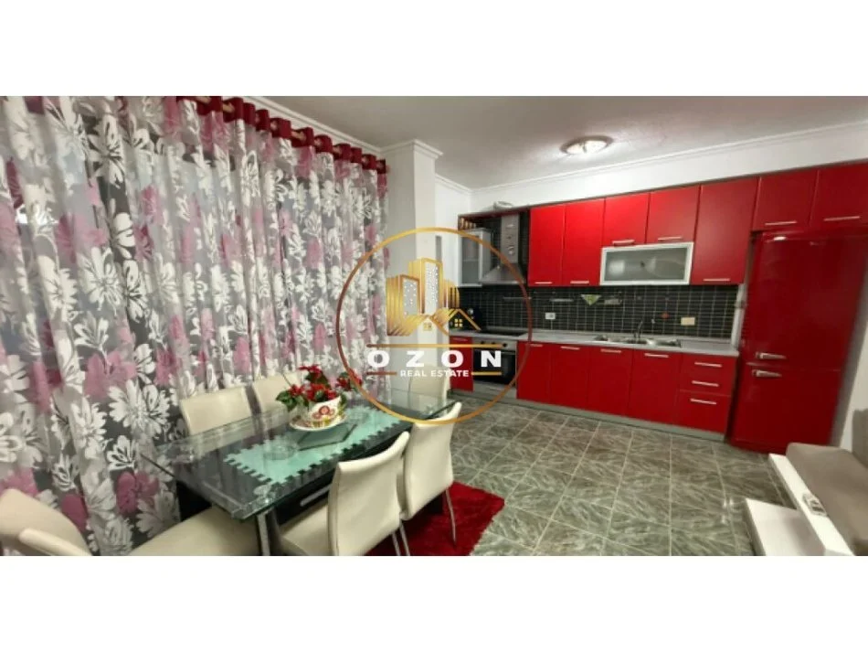 APARTAMENT PER QIRA 2+1+2 TEK 21 DHJETORI!