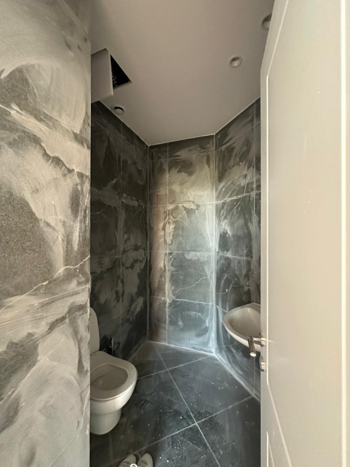 Tirane, shitet apartament 2+1+Aneks+Ballkon Kati 5, 150 m² 516.000 € (Rruga e Kosovareve)