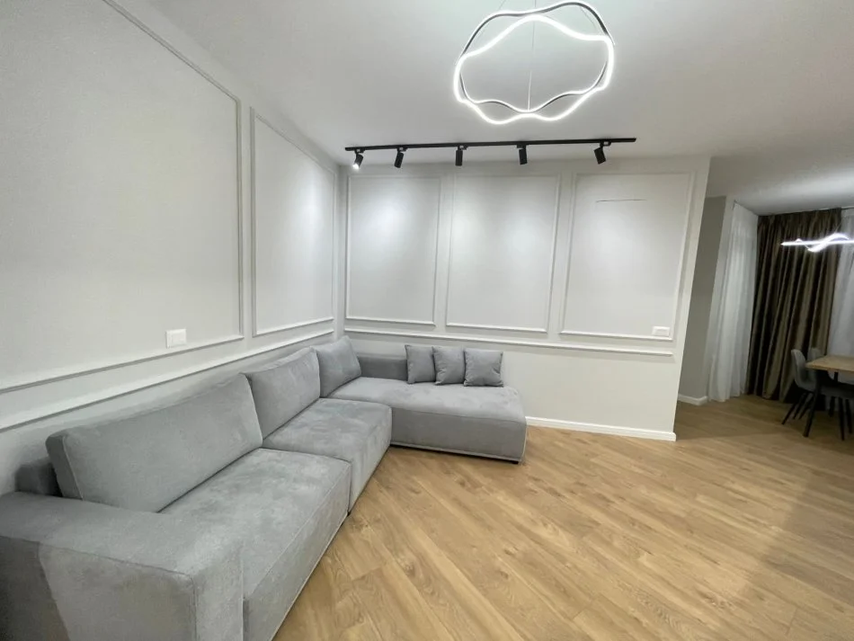 Tirane, shitet apartament 1+1 Kati 5, 65 m² 135.000 € (Komuna e Parisit)