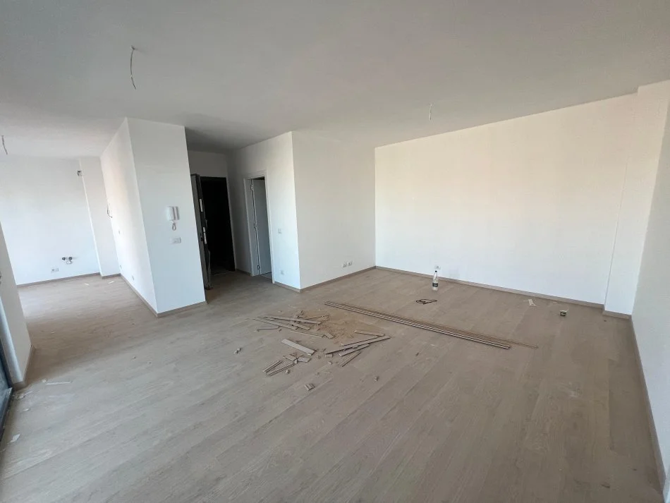 Tirane, shes apartament 2+1+Ballkon Kati 5, 118 m² 170.000 € (AKSES TIRANA)
