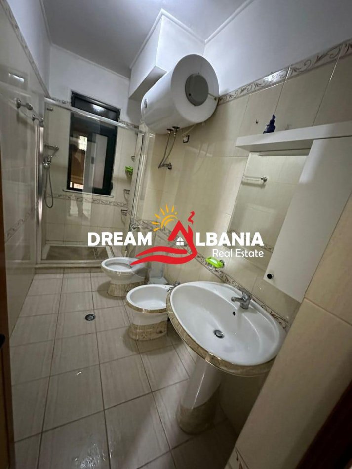 Tirane, jepet me qera apartament 1+1+Ballkon Kati 2, 70 m² 510 € (Prane UNIK Hotel)