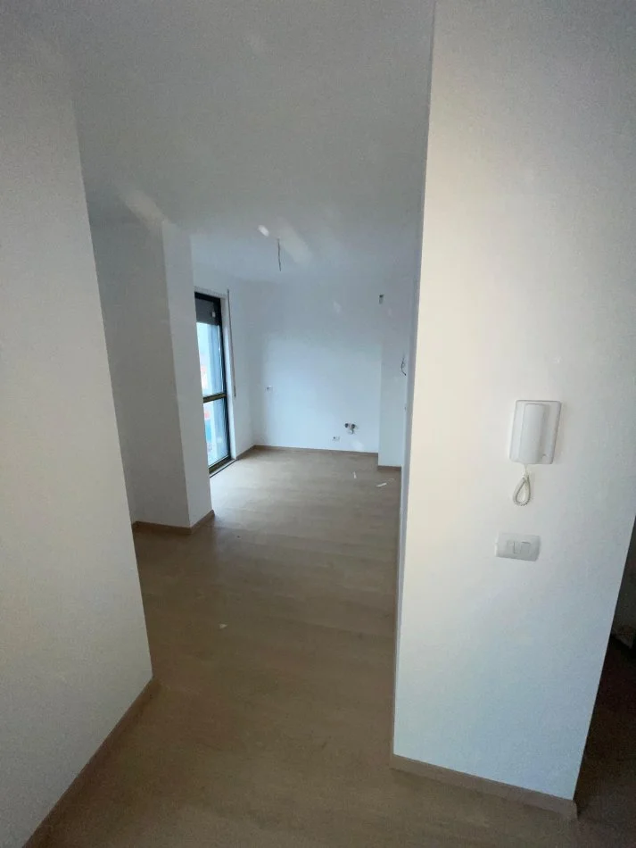 Tirane, shitet apartament 2+1+Ballkon Kati 5, 117 m² (Akses Tirana)