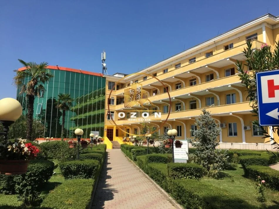 Shitet tokë me sipërfaqe 2770 m² në zonën e Saukut, Tiranë, pranë Senatoriumit.