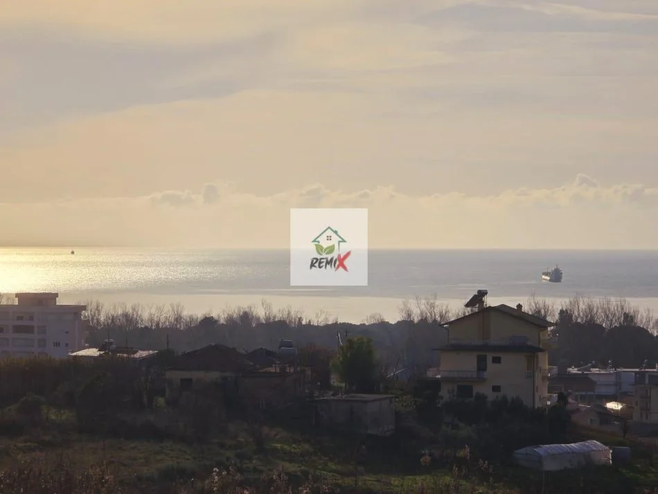 Durres, shitet toke , 4.700 m² 300.000 € 