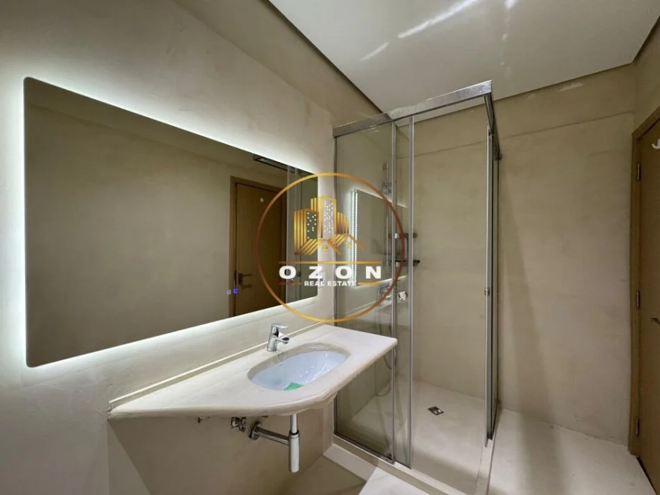 Apartament 2+1+2 i pa banuar më parë për qira tek Kompleksi Panorama!