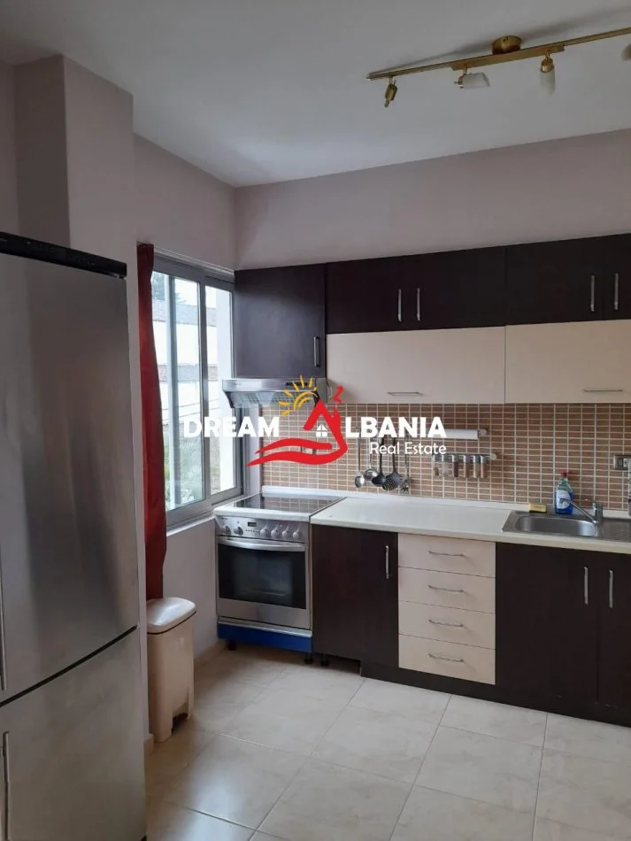 Tirane, jepet me qera apartament 2+1 Kati 2, 90 m² 500 € (Sauk)