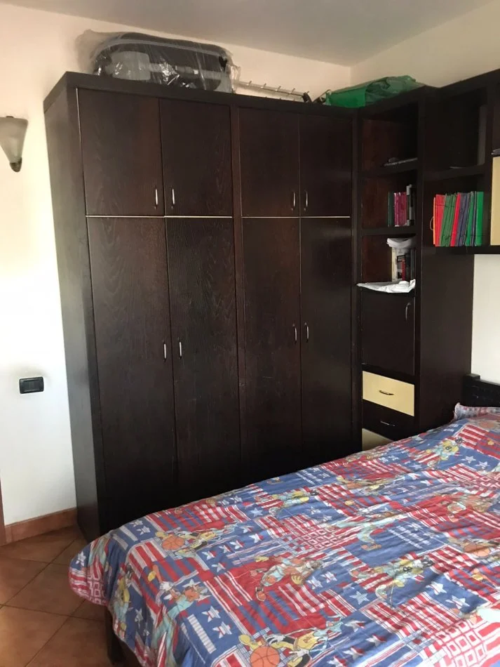 Tirane, jepet me qera apartament 3+1+Aneks+Ballkon Kati 5, 150 m² 650 € (KRISTAL CENTER)