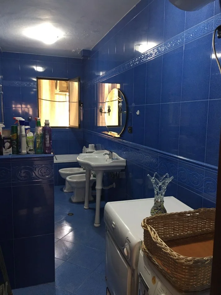 Tirane, jepet me qera apartament 3+1+Aneks+Ballkon Kati 5, 150 m² 650 € (KRISTAL CENTER)