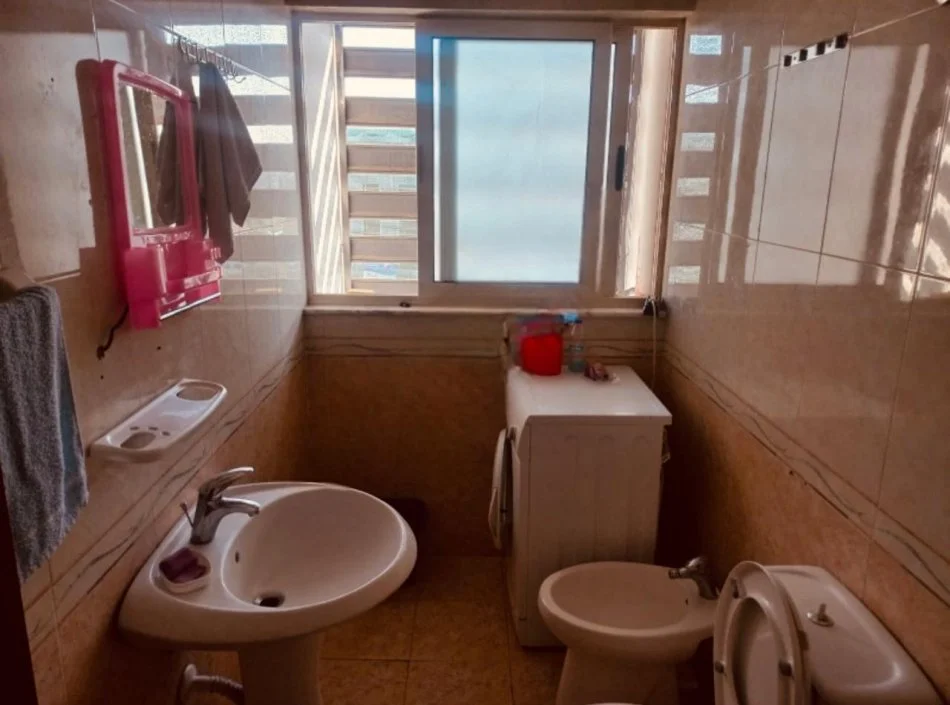 Tirane, jepet me qera apartament 1+1 Kati 7, 54 m² 350 € 